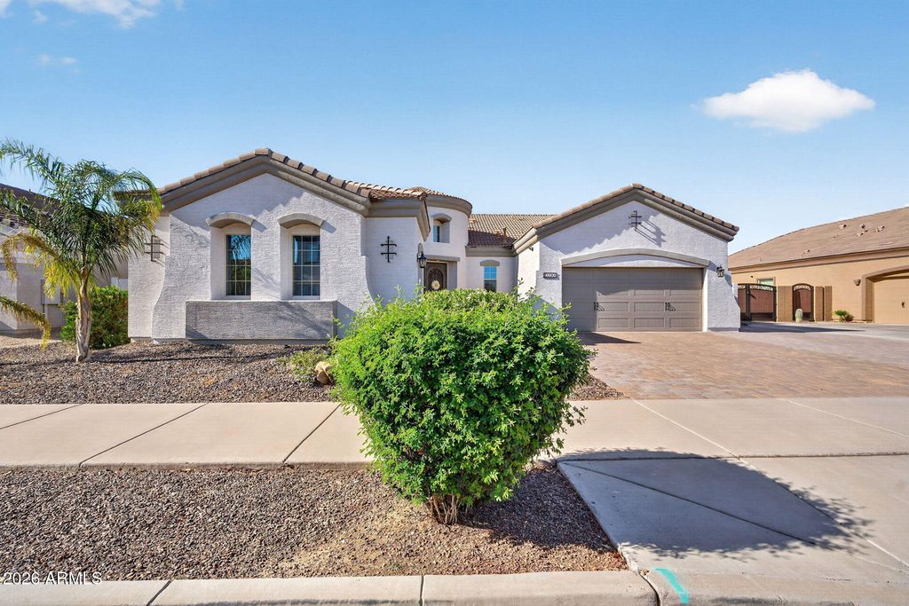 Image 7 of property listing at 21288 E RUSSET Road, Queen Creek, AZ 85142