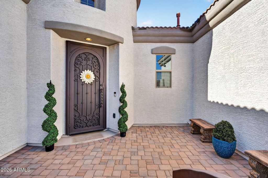 Image 8 of property listing at 21288 E RUSSET Road, Queen Creek, AZ 85142