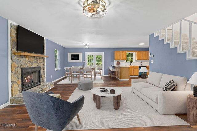 105 Beech Lane Lane, Roan Mountain, TN 37687