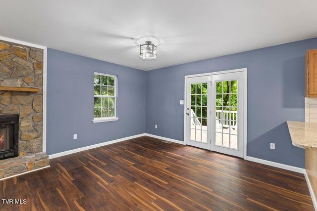 105 Beech Lane Lane, Roan Mountain, TN 37687