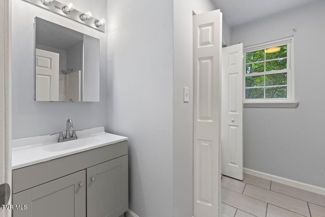 105 Beech Lane Lane, Roan Mountain, TN 37687