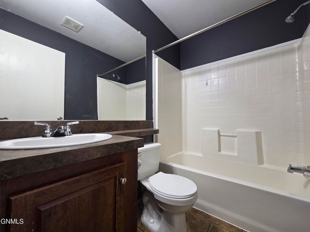 2500 Centennial Road, Bismarck, ND 58503 photo 25