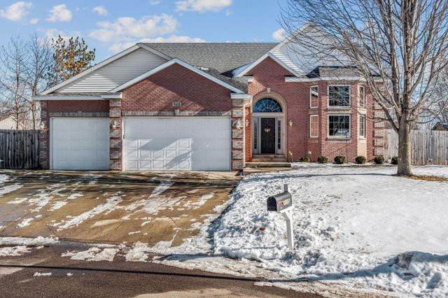 915 Klyva Road SE, Cokato, MN 55321