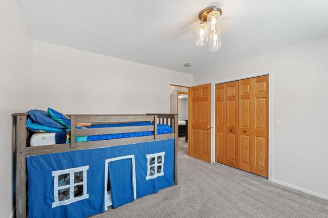 915 Klyva Road SE, Cokato, MN 55321