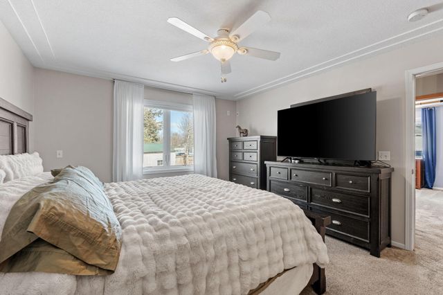 915 Klyva Road SE, Cokato, MN 55321