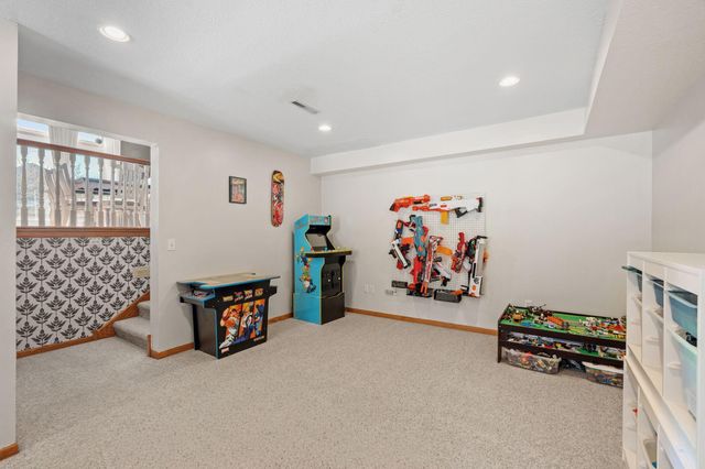 915 Klyva Road SE, Cokato, MN 55321