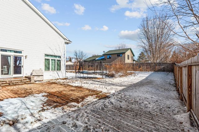 915 Klyva Road SE, Cokato, MN 55321