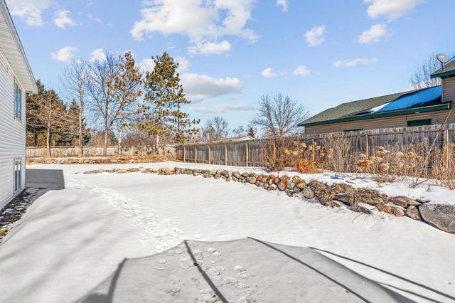 915 Klyva Road SE, Cokato, MN 55321