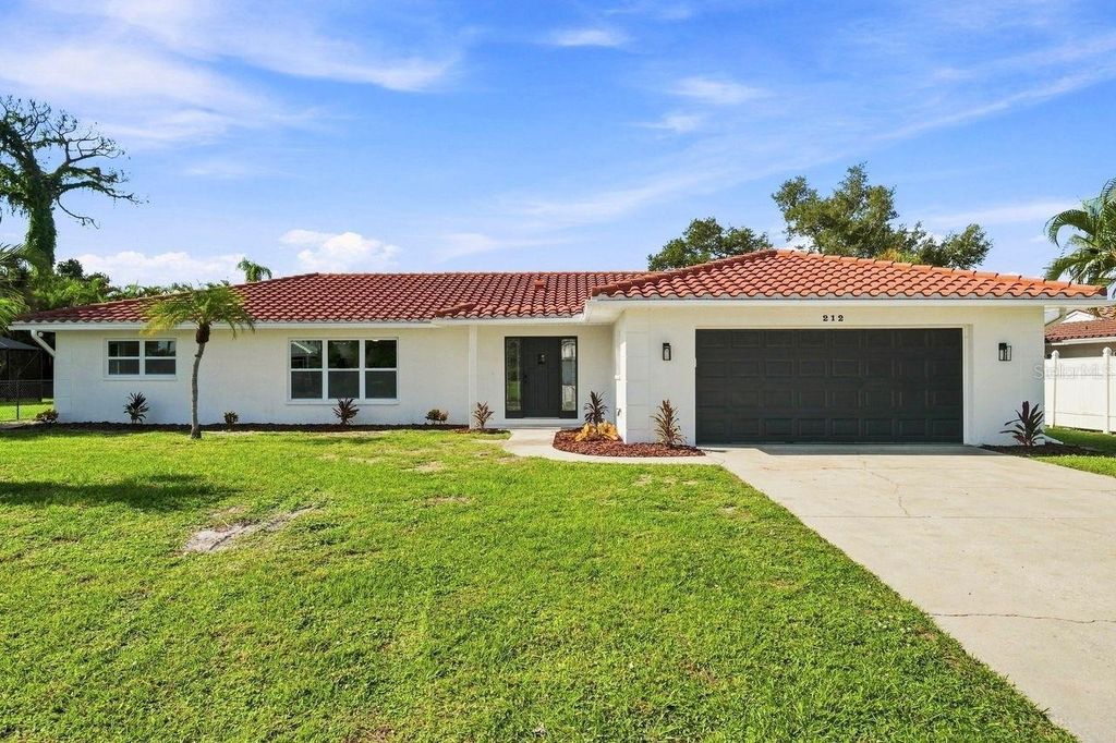 Image 1 of property listing at 212 GIOTTO DRIVE, Nokomis, FL 34275