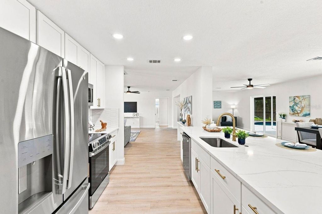Image 17 of property listing at 212 GIOTTO DRIVE, Nokomis, FL 34275