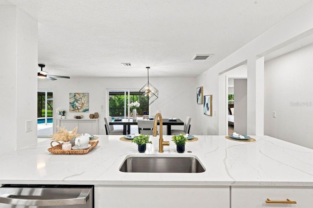 Image 18 of property listing at 212 GIOTTO DRIVE, Nokomis, FL 34275