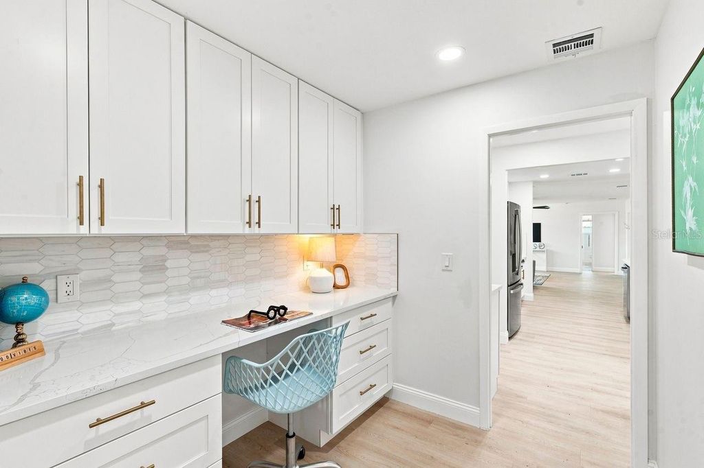 Image 22 of property listing at 212 GIOTTO DRIVE, Nokomis, FL 34275