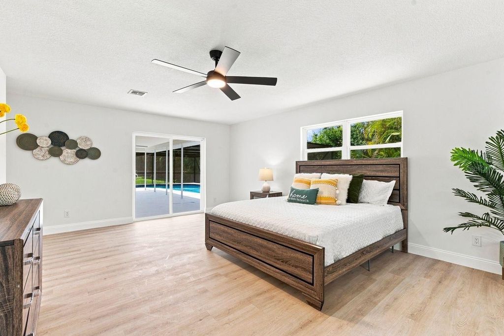 Image 25 of property listing at 212 GIOTTO DRIVE, Nokomis, FL 34275