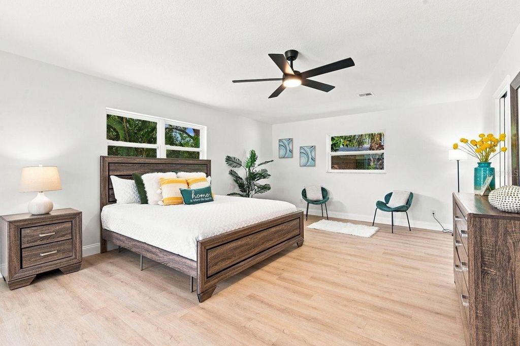 Image 27 of property listing at 212 GIOTTO DRIVE, Nokomis, FL 34275