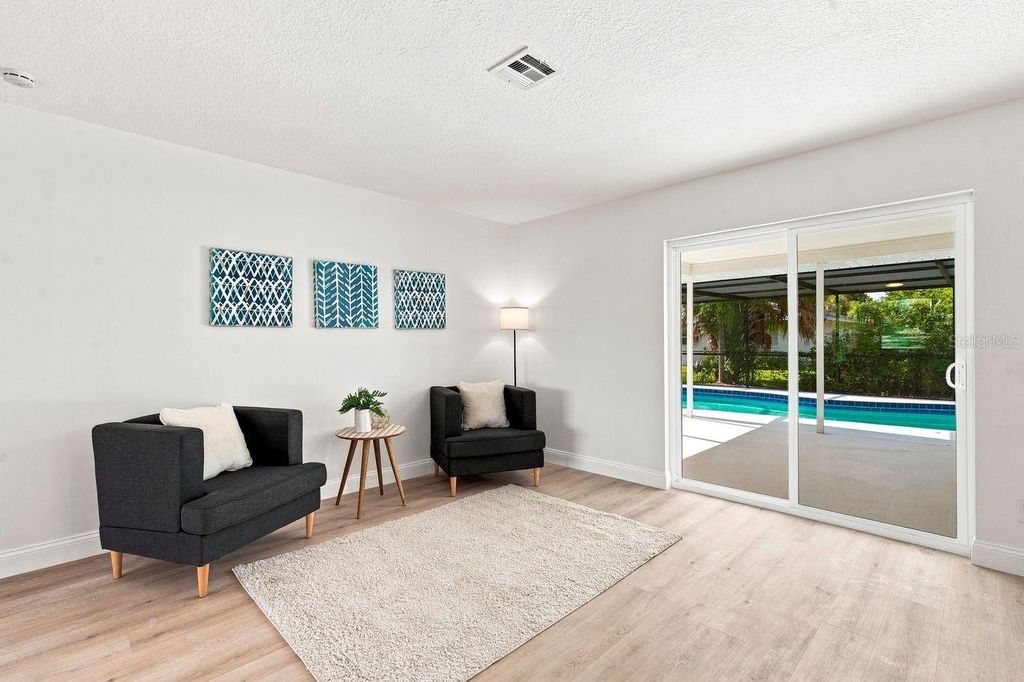 Image 5 of property listing at 212 GIOTTO DRIVE, Nokomis, FL 34275