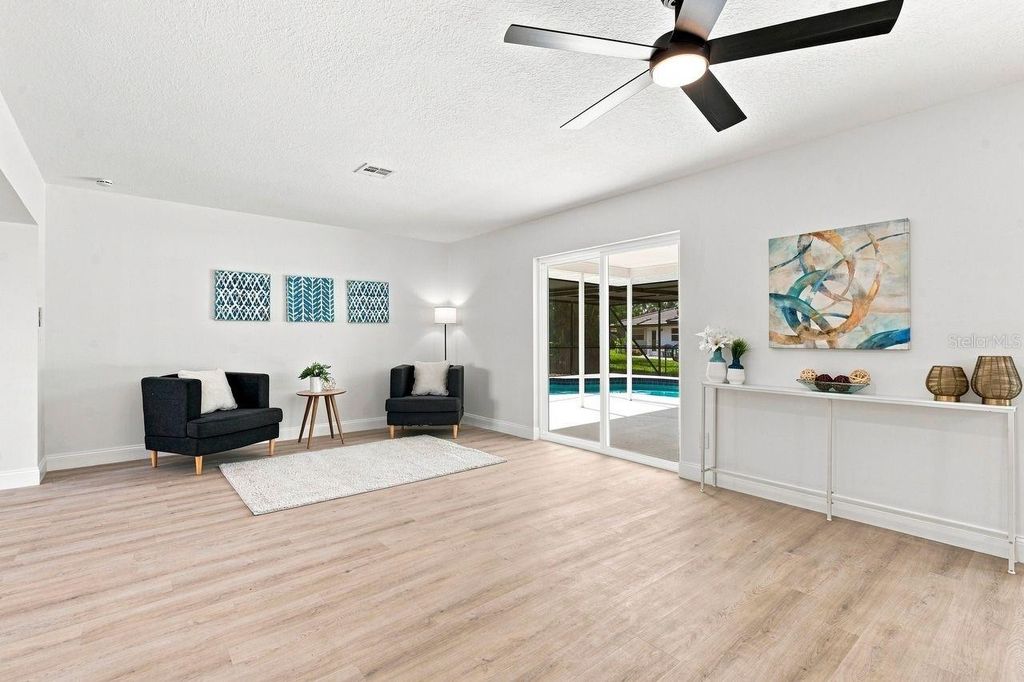 Image 9 of property listing at 212 GIOTTO DRIVE, Nokomis, FL 34275