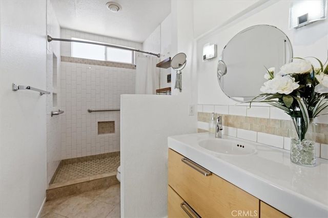 5175 Melbourne, Riverside, CA 92508