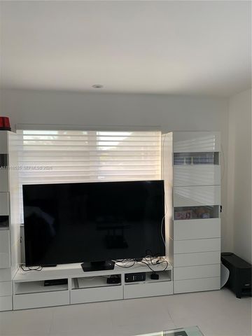 1501 Arthur Street 10, Hollywood, FL 33020