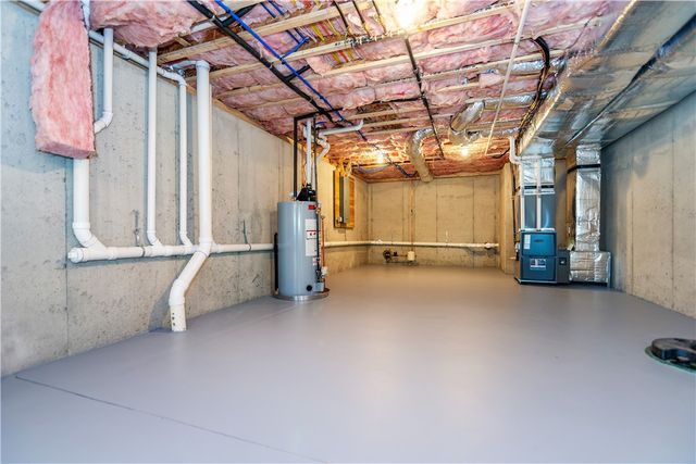 19 Hampton Road 69, Coventry, RI 02816