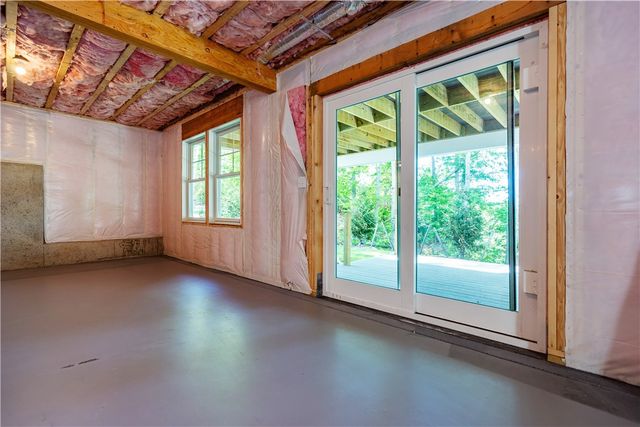 19 Hampton Road 69, Coventry, RI 02816