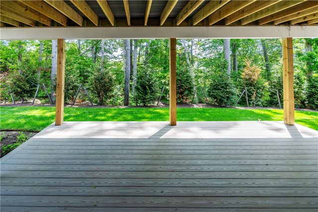 19 Hampton Road 69, Coventry, RI 02816