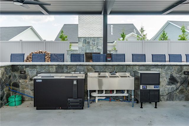 19 Hampton Road 69, Coventry, RI 02816