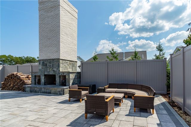 19 Hampton Road 69, Coventry, RI 02816