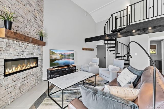 9825 Ryan Gulch Road 304, Silverthorne, CO 80498