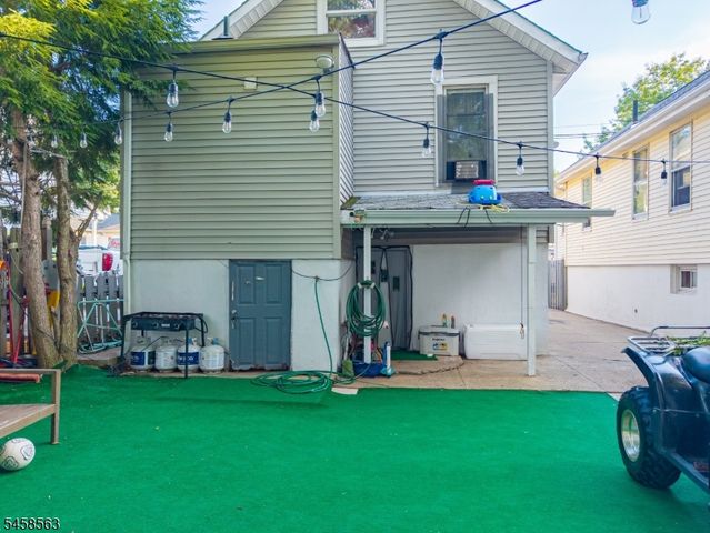 61 S Ward St, New Brunswick City, NJ 08901