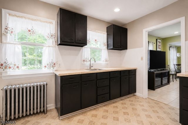 61 S Ward St, New Brunswick City, NJ 08901