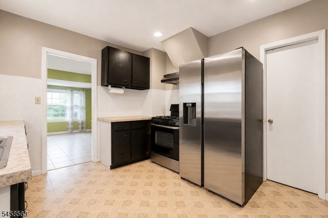 61 S Ward St, New Brunswick City, NJ 08901