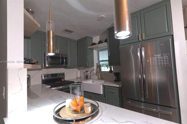 260 NW 133rd St, North Miami, FL 33168