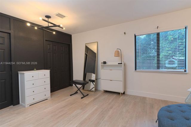 260 NW 133rd St, North Miami, FL 33168