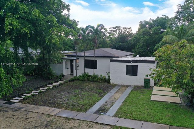 260 NW 133rd St, North Miami, FL 33168