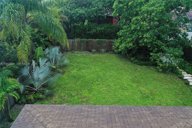260 NW 133rd St, North Miami, FL 33168