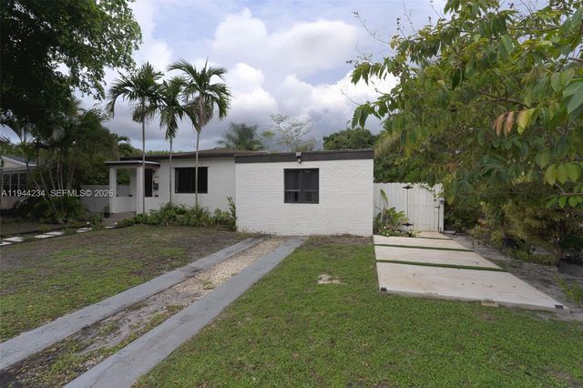 260 NW 133rd St, North Miami, FL 33168