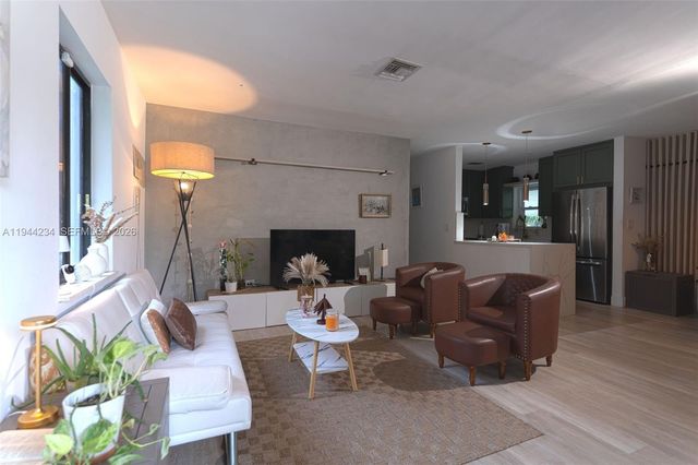 260 NW 133rd St, North Miami, FL 33168