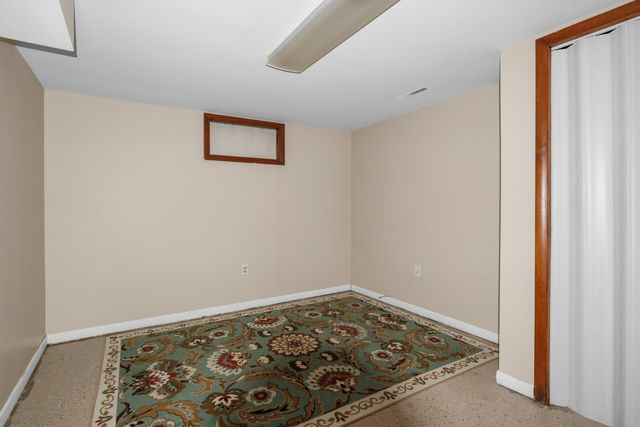 515 N 26TH Street, Council Bluffs, IA 51501