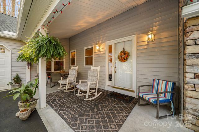 58 St Andrews Drive, Etowah, NC 28729