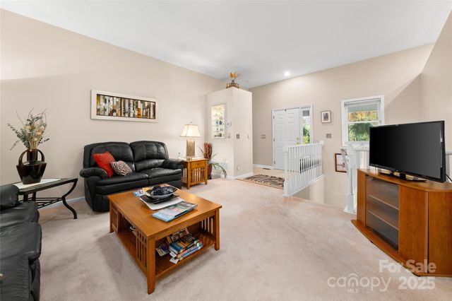 58 St Andrews Drive, Etowah, NC 28729