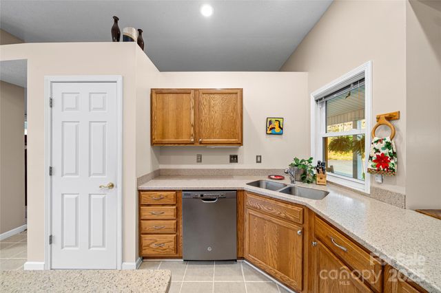 58 St Andrews Drive, Etowah, NC 28729