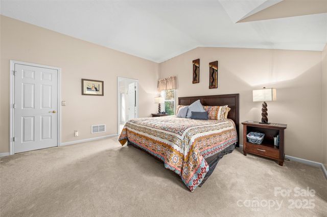 58 St Andrews Drive, Etowah, NC 28729