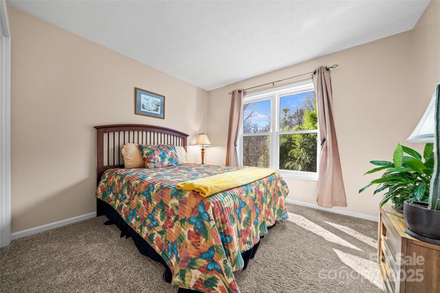 58 St Andrews Drive, Etowah, NC 28729