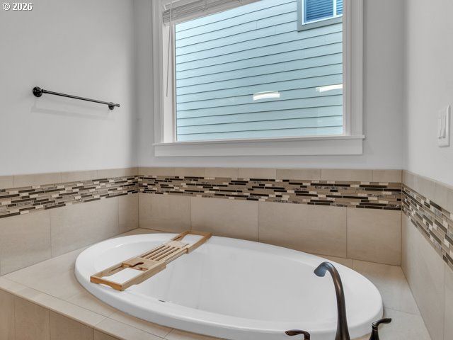 2084 MOUSEBIRD Ave, Salem, OR 97304
