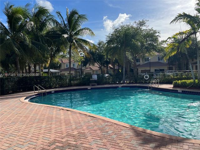 3199 NW 32nd Ter, Oakland Park, FL 33309