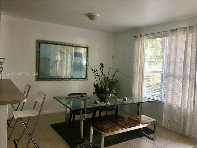 3199 NW 32nd Ter, Oakland Park, FL 33309