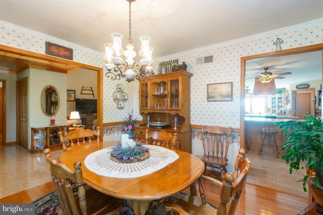 613 HANOVER PIKE, Hampstead, MD 21074
