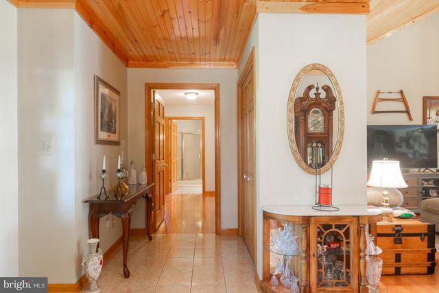 613 HANOVER PIKE, Hampstead, MD 21074