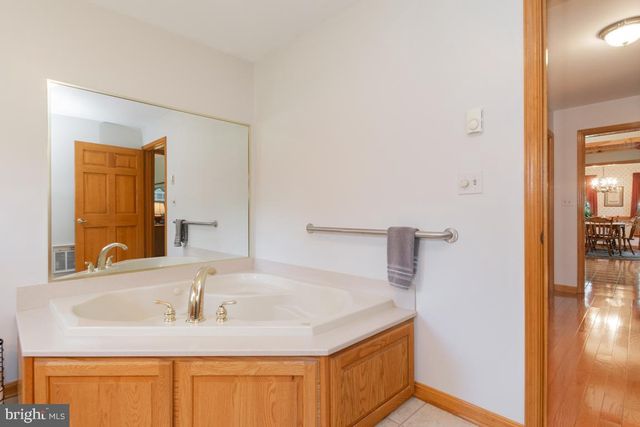 613 HANOVER PIKE, Hampstead, MD 21074