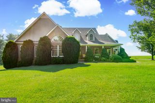 613 HANOVER PIKE, Hampstead, MD 21074